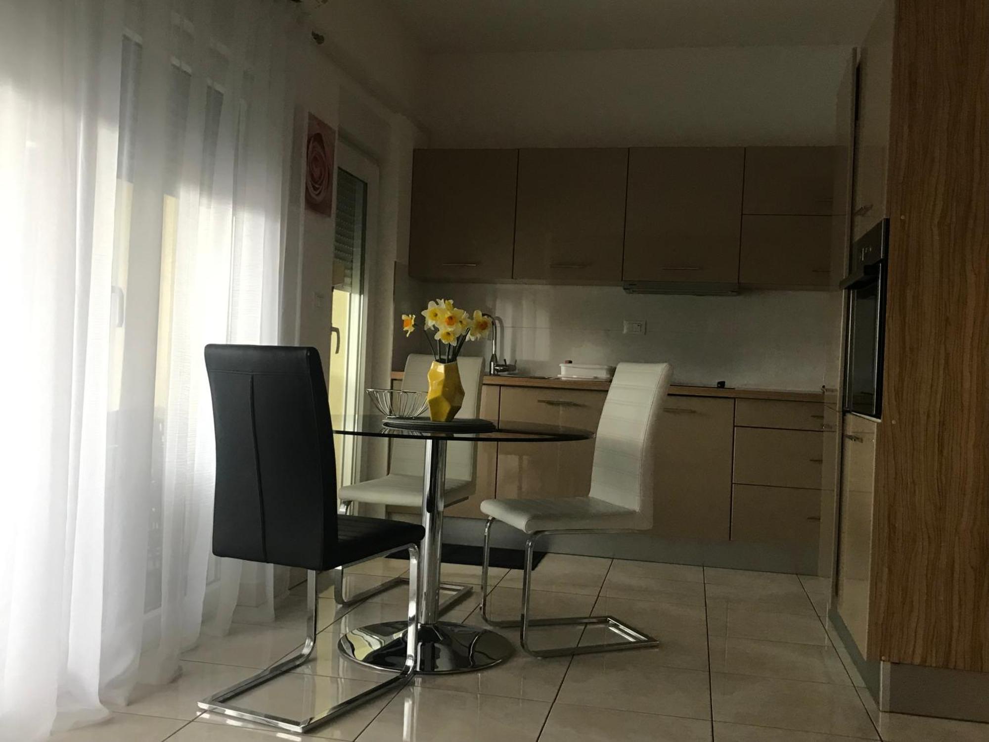 Apartments Villa Lili Umag Exteriör bild