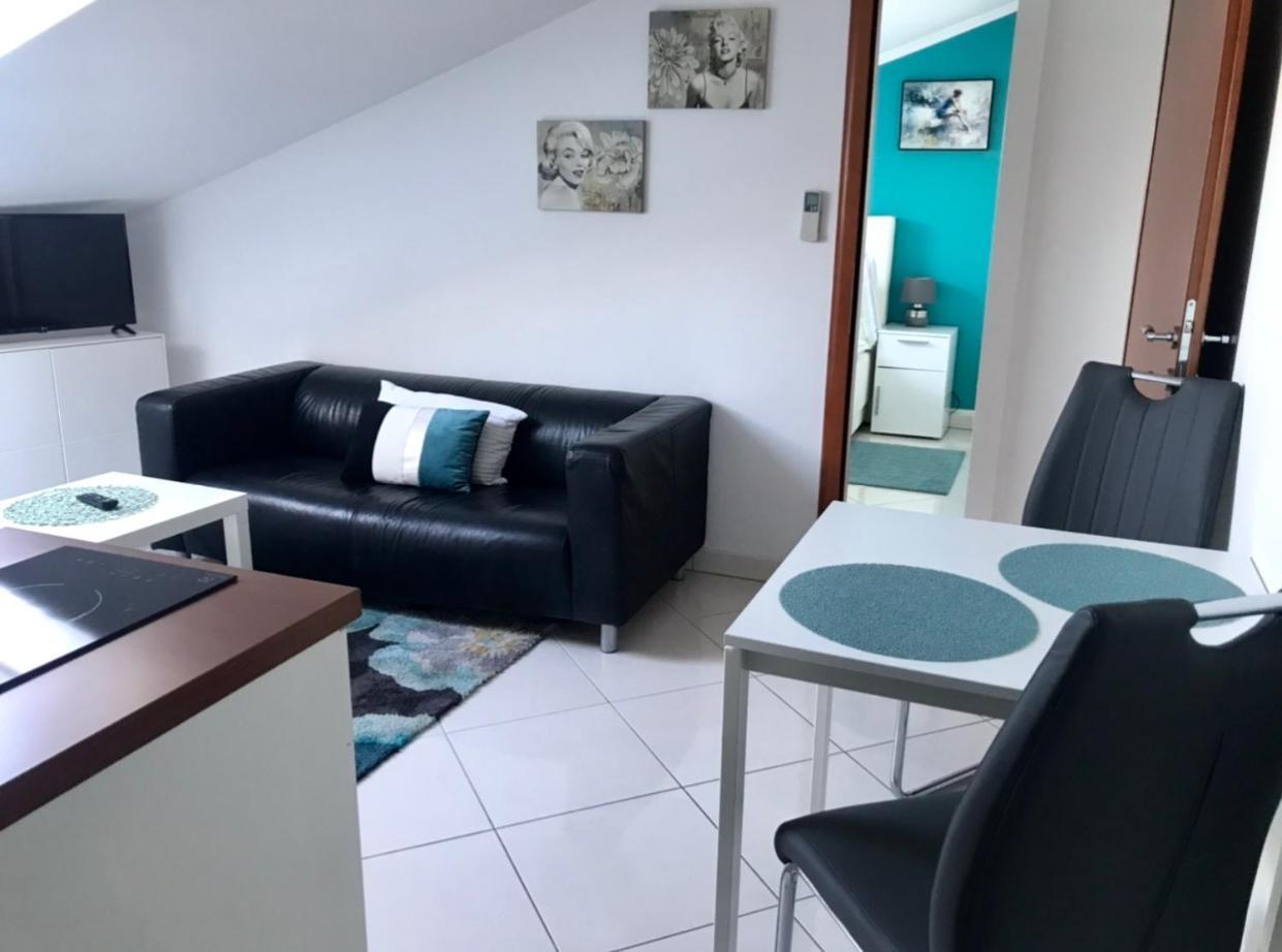 Apartments Villa Lili Umag Exteriör bild