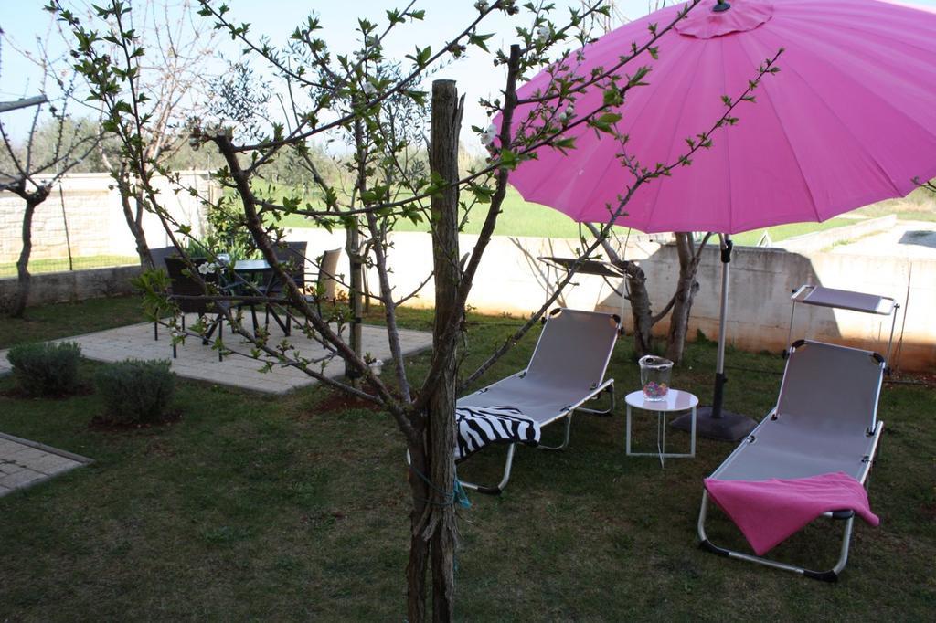 Apartments Villa Lili Umag Exteriör bild