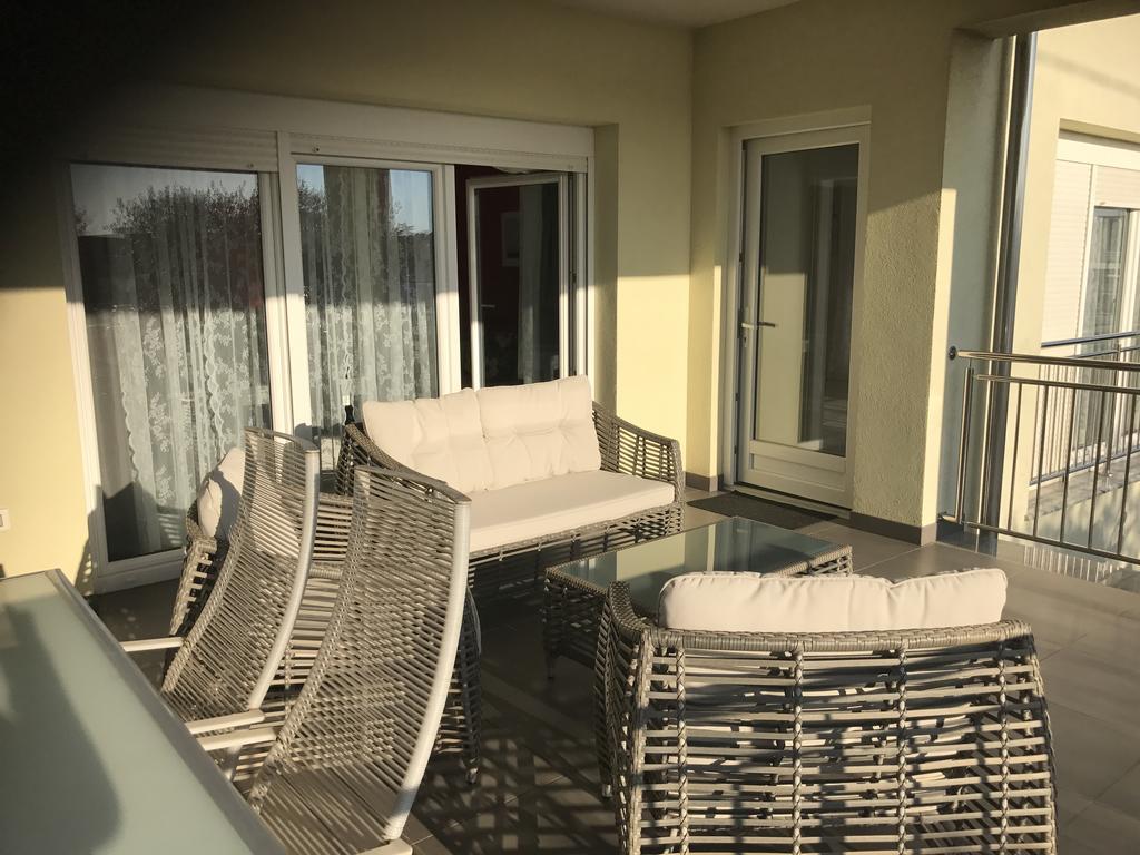 Apartments Villa Lili Umag Exteriör bild